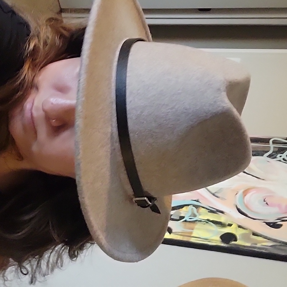 Classic Wool Fedora - Picture 5 of 5